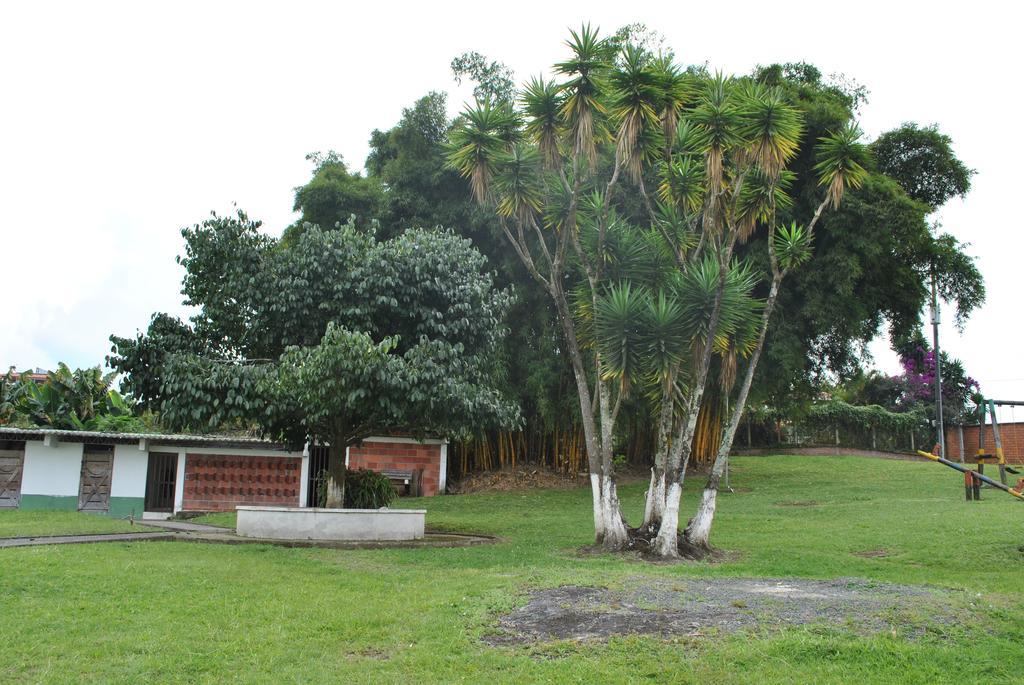 Hostal Don Bernardo Santa Rosa De Cabal Eksteriør bilde