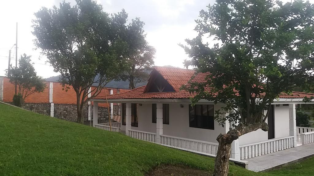 Hostal Don Bernardo Santa Rosa De Cabal Eksteriør bilde