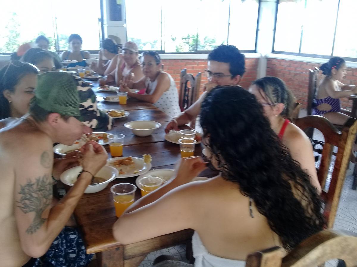 Hostal Don Bernardo Santa Rosa De Cabal Eksteriør bilde
