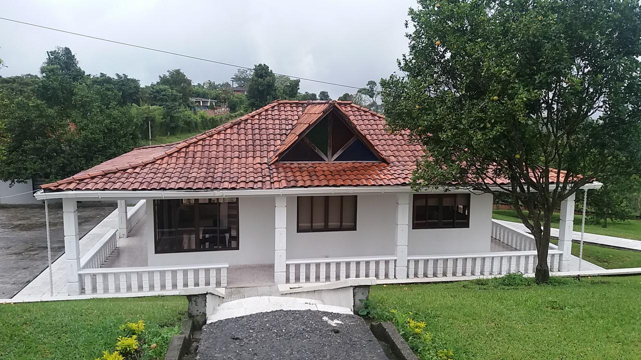 Hostal Don Bernardo Santa Rosa De Cabal Eksteriør bilde